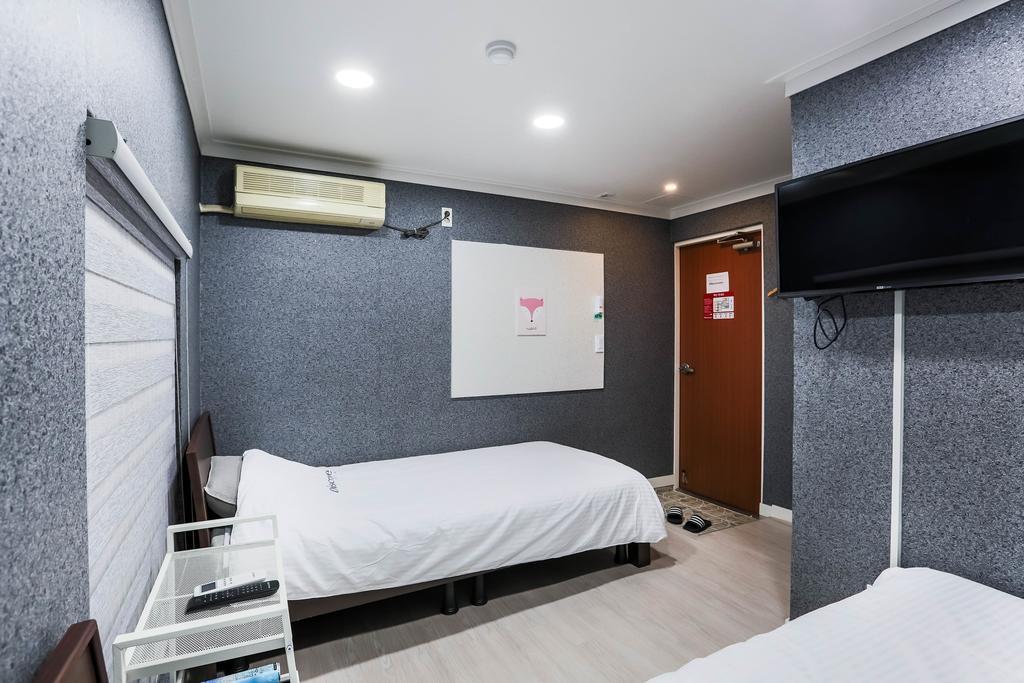 Discovery Busan Guesthouse Esterno foto